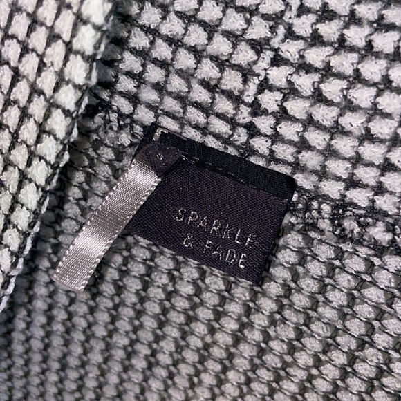 Cardigan - Picture 5 of 8